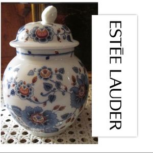 1979 Estee Lauder Chinoisere Petite Porcelain Jar